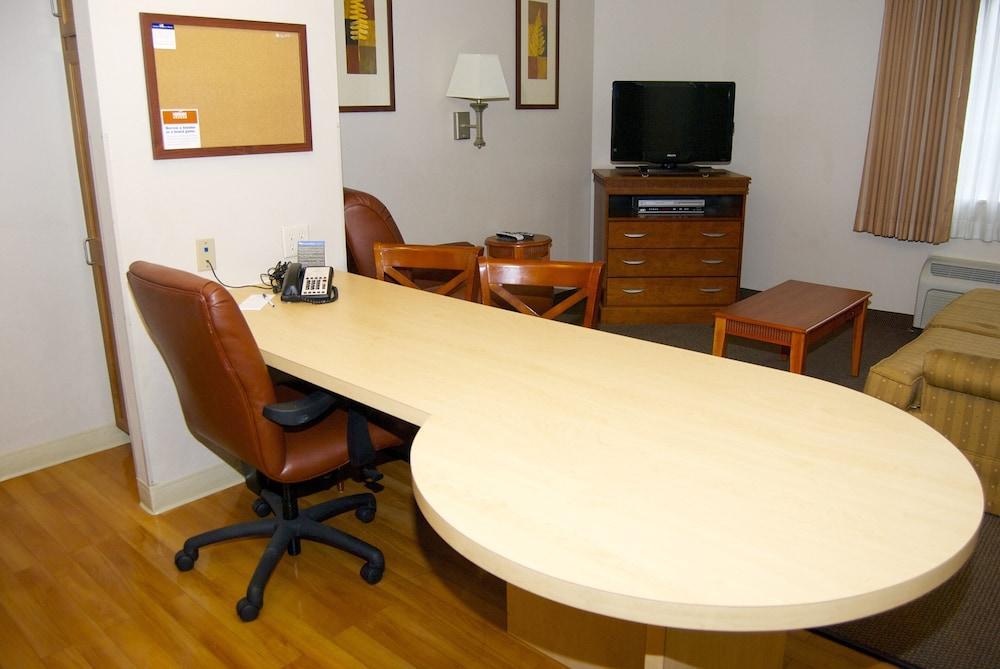 Candlewood Suites Elkhart By Ihg Ngoại thất bức ảnh